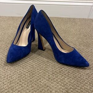 STUNNING Blue Suede Pumps Nine West
